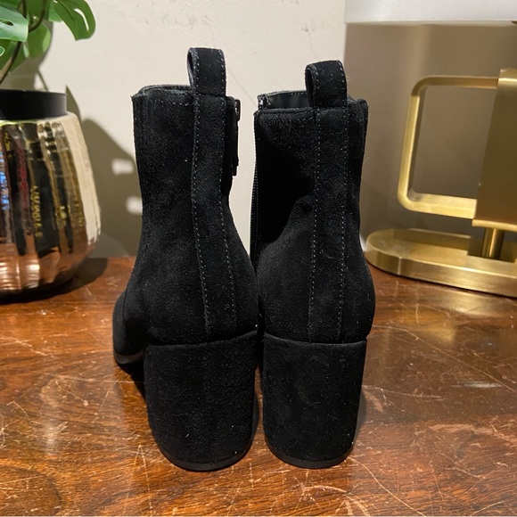 Blondo Black Ankle Boots - Picture 5 of 10